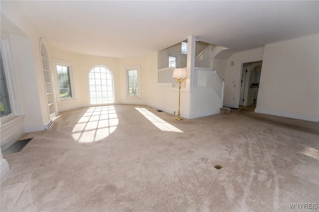 5198 Lake Shore Road, Hamburg, New York 14075, Hamburg, New York 14075, 5 Bedrooms Bedrooms, 12 Rooms Rooms,3 BathroomsBathrooms,Residential,For Sale,5198 Lake Shore Road, Hamburg, New York 14075,0,B1649839