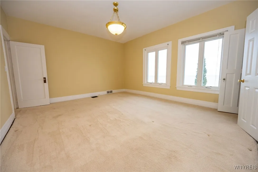 5198 Lake Shore Road, Hamburg, New York 14075, Hamburg, New York 14075, 5 Bedrooms Bedrooms, 12 Rooms Rooms,3 BathroomsBathrooms,Residential,For Sale,5198 Lake Shore Road, Hamburg, New York 14075,0,B1649839