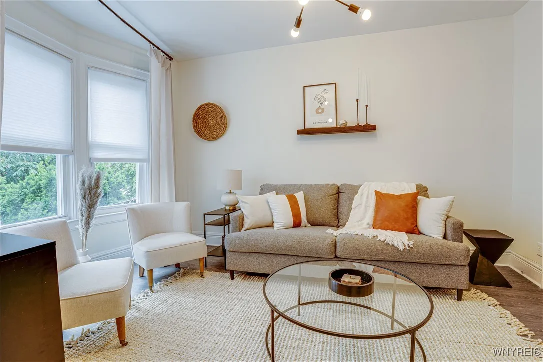 936 West Ferry Street N, Buffalo, New York 14209, Buffalo, New York 14209, 2 Bedrooms Bedrooms, 6 Rooms Rooms,1 BathroomBathrooms,Residential,For Sale,936 West Ferry Street N, Buffalo, New York 14209,0,B1651289