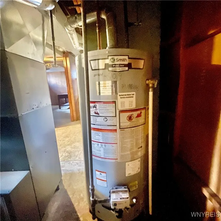 82 Onondaga Ave, West Seneca, New York 14220, West Seneca, New York 14220, 4 Bedrooms Bedrooms, 7 Rooms Rooms,1 BathroomBathrooms,Residential,For Sale,82 Onondaga Ave, West Seneca, New York 14220,0,B1651181