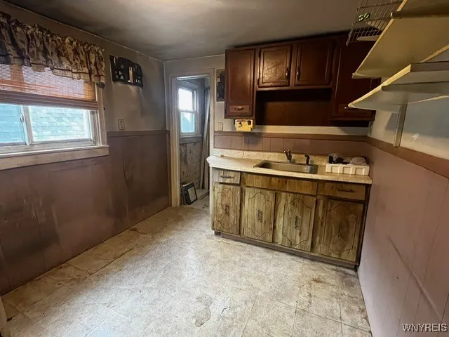 41 Briscoe Avenue, Buffalo, New York 14211, Buffalo, New York 14211, 4 Bedrooms Bedrooms, ,2 BathroomsBathrooms,Residential,For Sale,41 Briscoe Avenue, Buffalo, New York 14211,0,B1651409