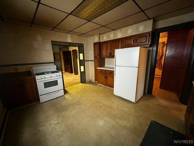 41 Briscoe Avenue, Buffalo, New York 14211, Buffalo, New York 14211, 4 Bedrooms Bedrooms, ,2 BathroomsBathrooms,Residential,For Sale,41 Briscoe Avenue, Buffalo, New York 14211,0,B1651409