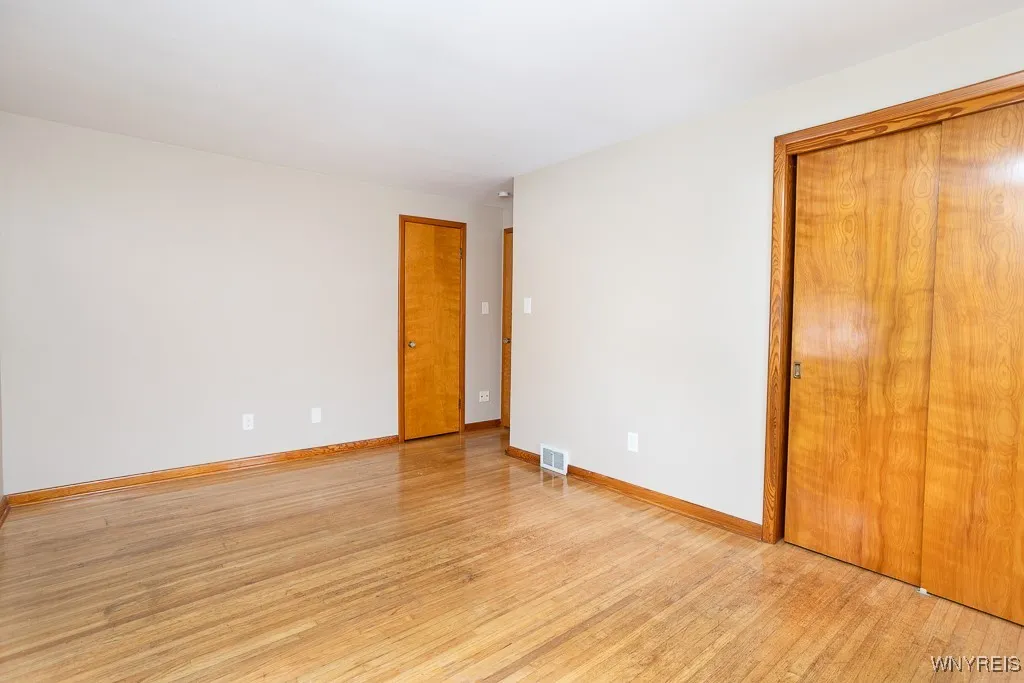 685 Barrally Street, North Tonawanda, New York 141, North Tonawanda, New York 14120, 3 Bedrooms Bedrooms, 7 Rooms Rooms,1 BathroomBathrooms,Residential Lease,For Rent,685 Barrally Street, North Tonawanda, New York 141,0,B1651392