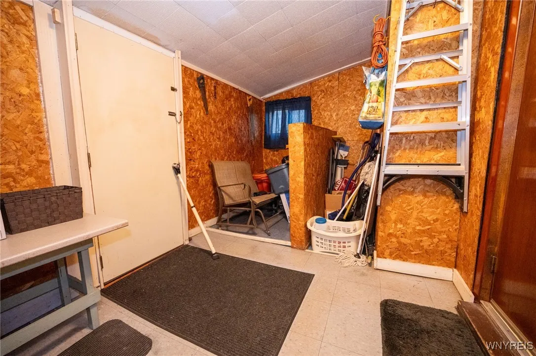 15 Central Avenue, Buffalo, New York 14206, Buffalo, New York 14206, 4 Bedrooms Bedrooms, 8 Rooms Rooms,1 BathroomBathrooms,Residential,For Sale,15 Central Avenue, Buffalo, New York 14206,0,B1651380