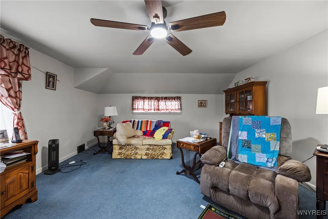 Second Floor Living Room/Bedroom 2