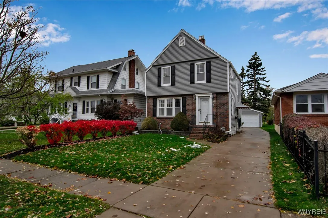 21 Waverly Avenue, Tonawanda, New York 14217, Tonawanda, New York 14217, 3 Bedrooms Bedrooms, 6 Rooms Rooms,1 BathroomBathrooms,Residential Lease,For Rent,21 Waverly Avenue, Tonawanda, New York 14217,0,B1646468