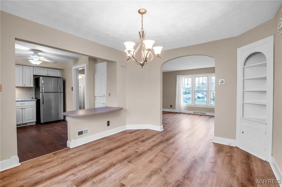 21 Waverly Avenue, Tonawanda, New York 14217, Tonawanda, New York 14217, 3 Bedrooms Bedrooms, 6 Rooms Rooms,1 BathroomBathrooms,Residential Lease,For Rent,21 Waverly Avenue, Tonawanda, New York 14217,0,B1646468