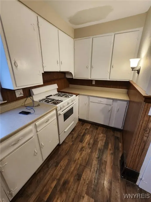 25 Kent Street, Hamburg, New York 14219, Hamburg, New York 14219, 5 Bedrooms Bedrooms, ,2 BathroomsBathrooms,Residential,For Sale,25 Kent Street, Hamburg, New York 14219,0,B1650171