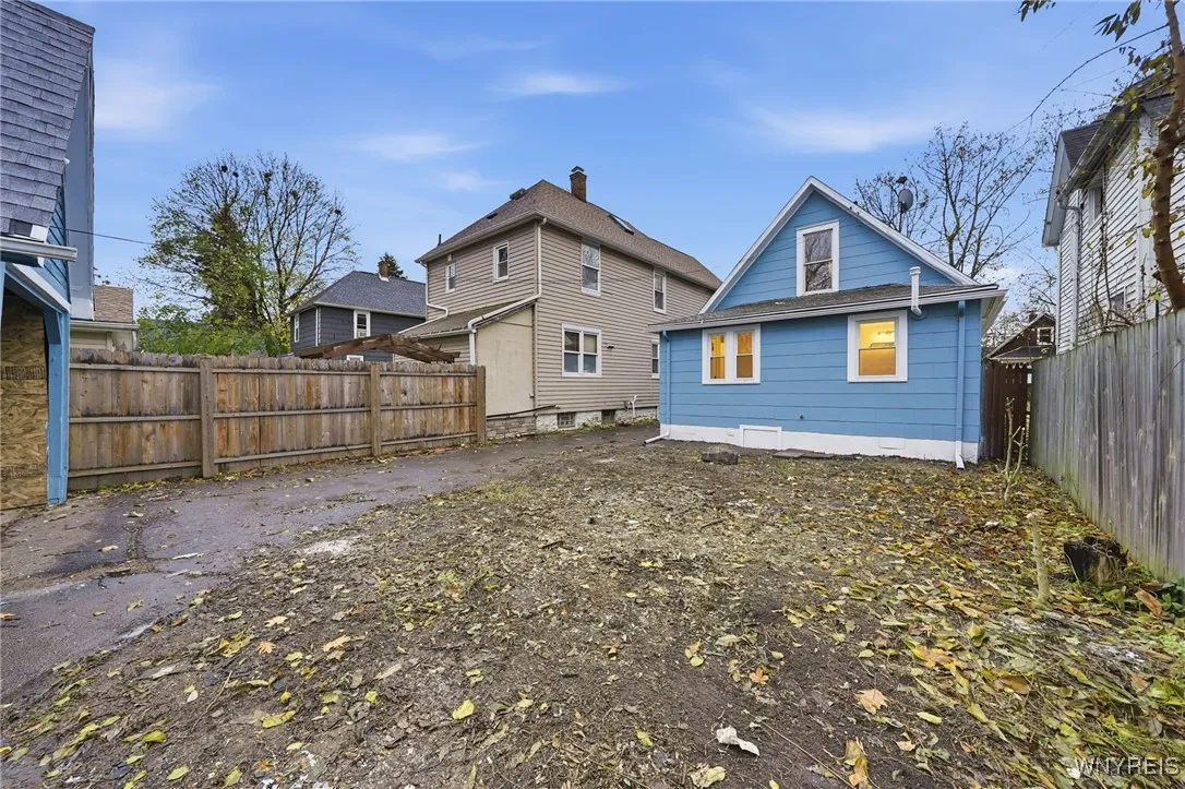 34 2nd Avenue, North Tonawanda, New York 14120, North Tonawanda, New York 14120, 3 Bedrooms Bedrooms, 5 Rooms Rooms,1 BathroomBathrooms,Residential,For Sale,34 2nd Avenue, North Tonawanda, New York 14120,0,B1651531