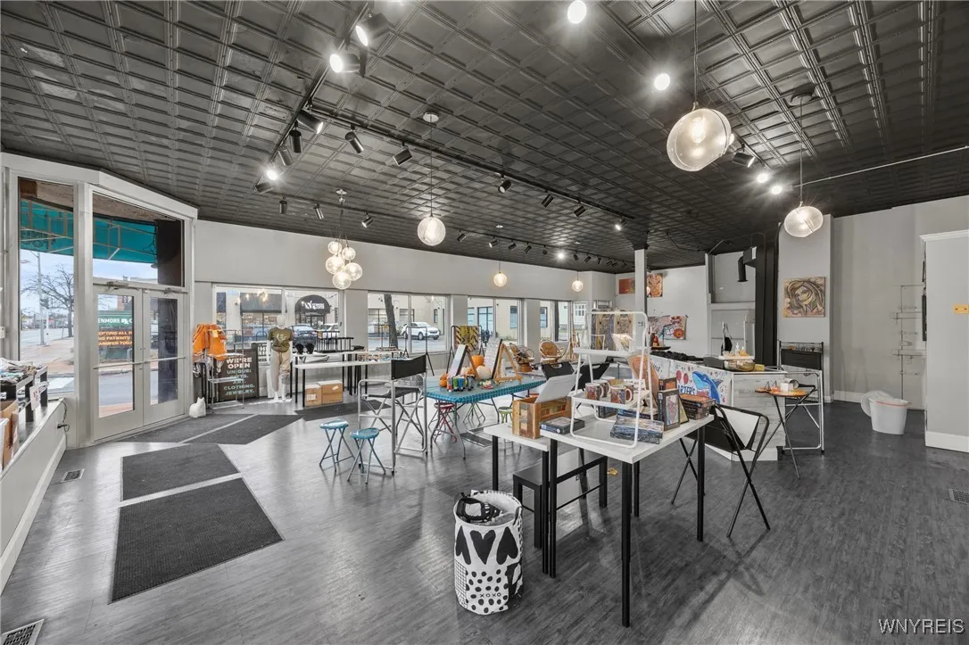 2824 Delaware Avenue, Tonawanda, New York 14217, Tonawanda, New York 14217, ,Commercial Lease,For Rent,2824 Delaware Avenue, Tonawanda, New York 14217,0,B1650324
