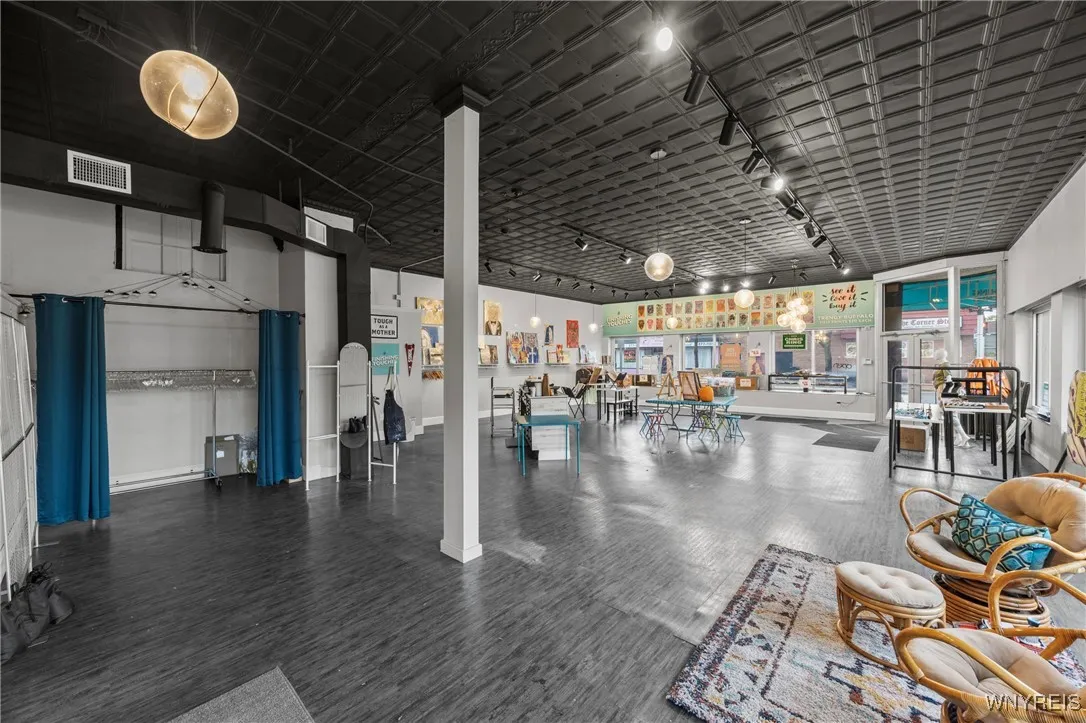 2824 Delaware Avenue, Tonawanda, New York 14217, Tonawanda, New York 14217, ,Commercial Lease,For Rent,2824 Delaware Avenue, Tonawanda, New York 14217,0,B1650324