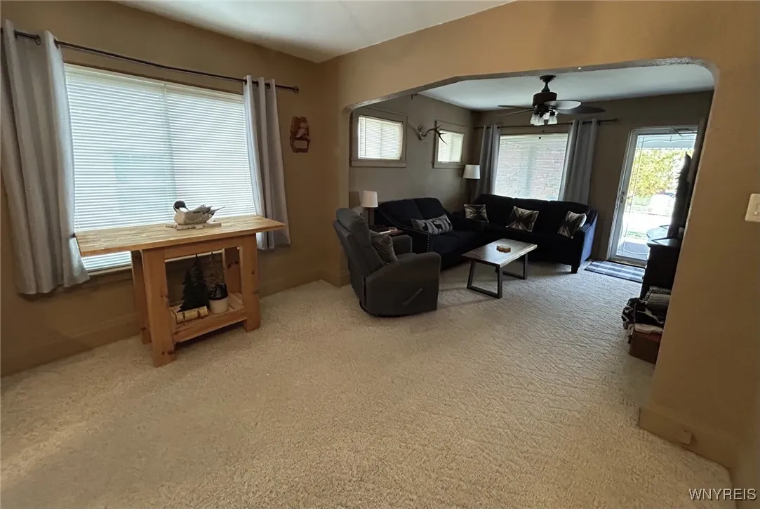 2919 Michigan Avenue, Niagara Falls, New York 1430, Niagara Falls, New York 14305, 3 Bedrooms Bedrooms, 8 Rooms Rooms,2 BathroomsBathrooms,Residential,For Sale,2919 Michigan Avenue, Niagara Falls, New York 1430,0,B1651509