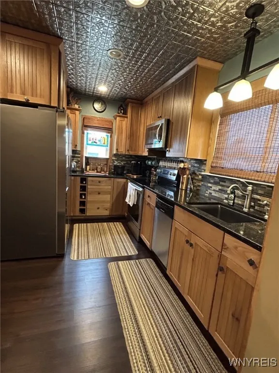 2919 Michigan Avenue, Niagara Falls, New York 1430, Niagara Falls, New York 14305, 3 Bedrooms Bedrooms, 8 Rooms Rooms,2 BathroomsBathrooms,Residential,For Sale,2919 Michigan Avenue, Niagara Falls, New York 1430,0,B1651509