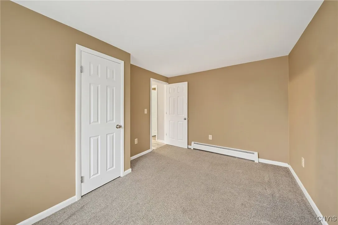 5819 Reis Drive, Cicero, New York 13039, Cicero, New York 13039, 3 Bedrooms Bedrooms, 6 Rooms Rooms,1 BathroomBathrooms,Residential,For Sale,5819 Reis Drive, Cicero, New York 13039,0,S1651079