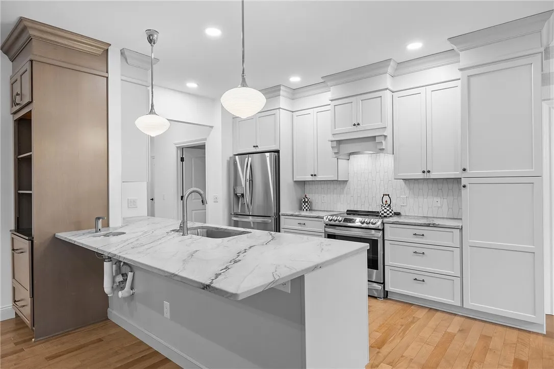 7 Silverwood Circle, East Rochester, New York 1444, East Rochester, New York 14445, 2 Bedrooms Bedrooms, 6 Rooms Rooms,2 BathroomsBathrooms,Residential,For Sale,7 Silverwood Circle, East Rochester, New York 1444,0,R1649897