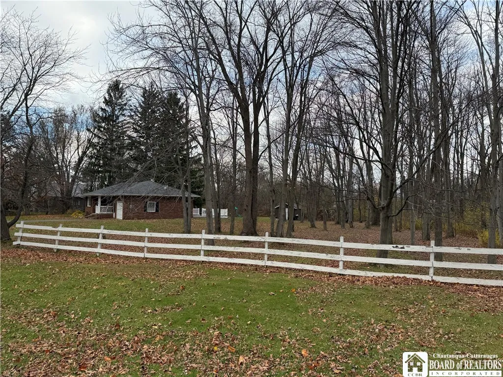 3806 Franklin Avenue, Dunkirk, New York 14048, Dunkirk, New York 14048, 3 Bedrooms Bedrooms, 7 Rooms Rooms,1 BathroomBathrooms,Residential,For Sale,3806 Franklin Avenue, Dunkirk, New York 14048,0,R1651446