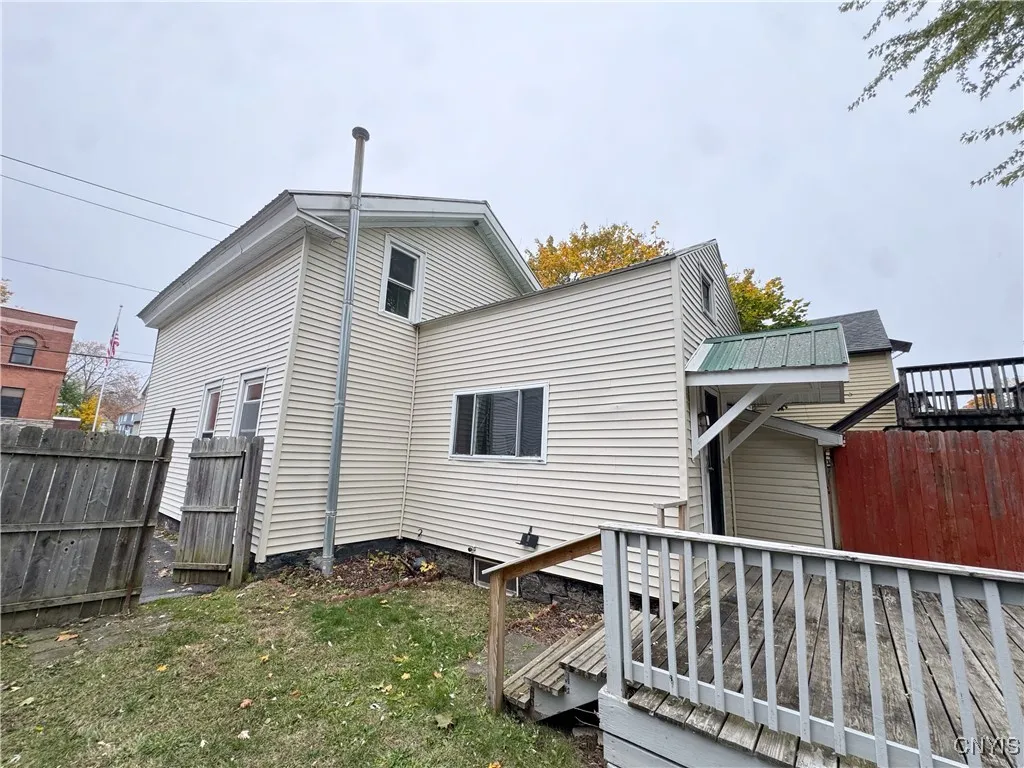 610 Franklin Street, Ogdensburg, New York 13669, Ogdensburg, New York 13669, 3 Bedrooms Bedrooms, 6 Rooms Rooms,2 BathroomsBathrooms,Residential,For Sale,610 Franklin Street, Ogdensburg, New York 13669,0,S1651621
