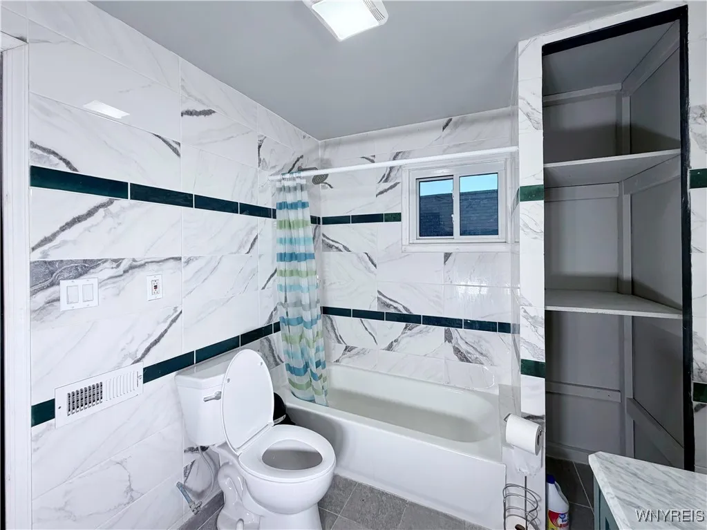 141 Westminster Avenue, Buffalo, New York 14215, Buffalo, New York 14215, 4 Bedrooms Bedrooms, 7 Rooms Rooms,1 BathroomBathrooms,Residential,For Sale,141 Westminster Avenue, Buffalo, New York 14215,0,B1651618