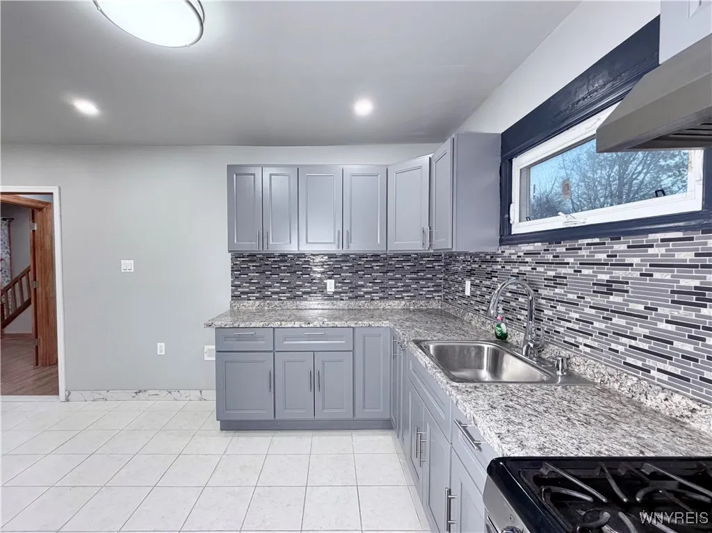 141 Westminster Avenue, Buffalo, New York 14215, Buffalo, New York 14215, 4 Bedrooms Bedrooms, 7 Rooms Rooms,1 BathroomBathrooms,Residential,For Sale,141 Westminster Avenue, Buffalo, New York 14215,0,B1651618