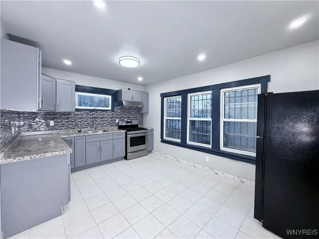 141 Westminster Avenue, Buffalo, New York 14215, Buffalo, New York 14215, 4 Bedrooms Bedrooms, 7 Rooms Rooms,1 BathroomBathrooms,Residential,For Sale,141 Westminster Avenue, Buffalo, New York 14215,0,B1651618