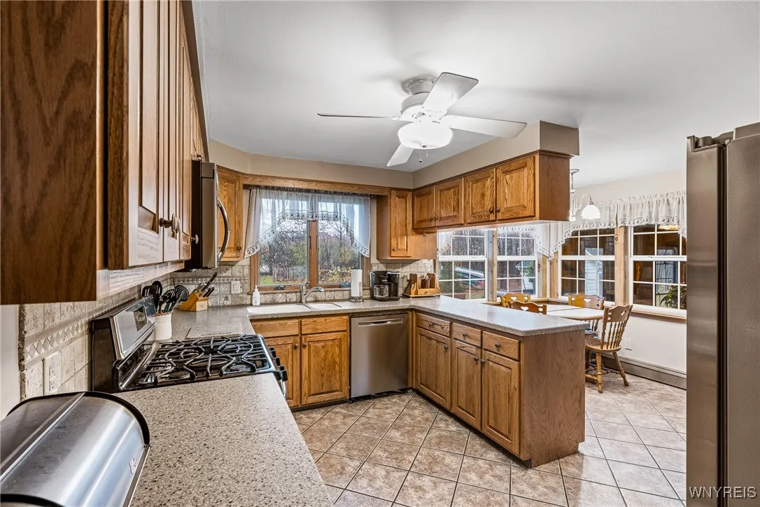 4139 Bain Parkway, Hamburg, New York 14219, Hamburg, New York 14219, 4 Bedrooms Bedrooms, 7 Rooms Rooms,2 BathroomsBathrooms,Residential,For Sale,4139 Bain Parkway, Hamburg, New York 14219,0,B1651498