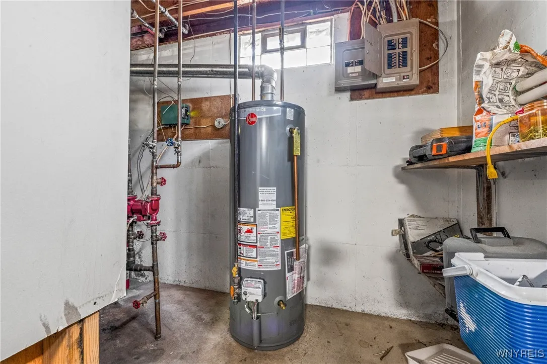 4139 Bain Parkway, Hamburg, New York 14219, Hamburg, New York 14219, 4 Bedrooms Bedrooms, 7 Rooms Rooms,2 BathroomsBathrooms,Residential,For Sale,4139 Bain Parkway, Hamburg, New York 14219,0,B1651498