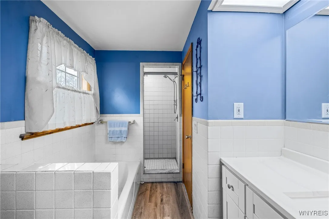 4139 Bain Parkway, Hamburg, New York 14219, Hamburg, New York 14219, 4 Bedrooms Bedrooms, 7 Rooms Rooms,2 BathroomsBathrooms,Residential,For Sale,4139 Bain Parkway, Hamburg, New York 14219,0,B1651498