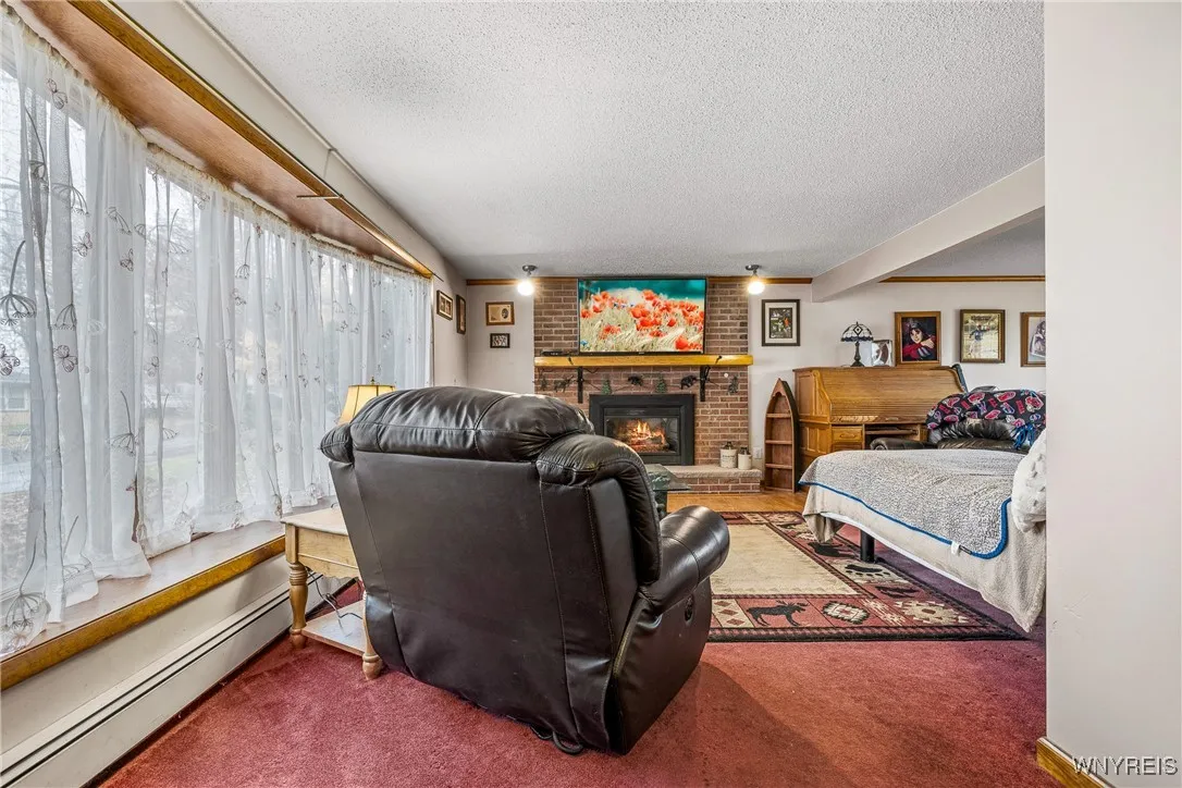 4139 Bain Parkway, Hamburg, New York 14219, Hamburg, New York 14219, 4 Bedrooms Bedrooms, 7 Rooms Rooms,2 BathroomsBathrooms,Residential,For Sale,4139 Bain Parkway, Hamburg, New York 14219,0,B1651498