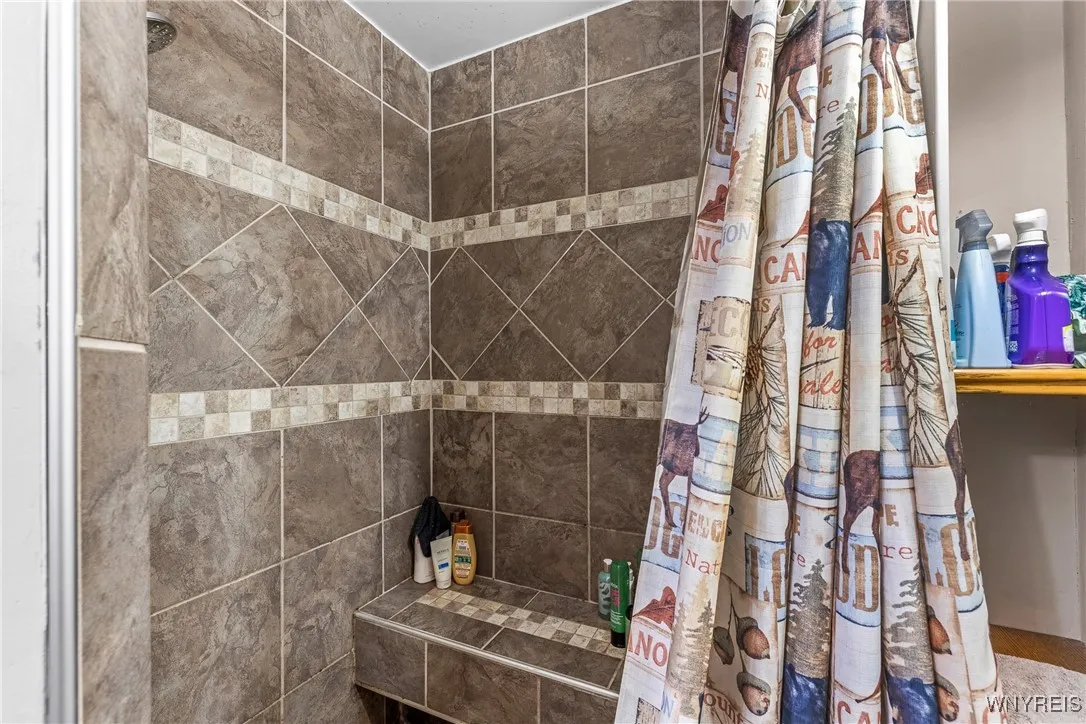 4139 Bain Parkway, Hamburg, New York 14219, Hamburg, New York 14219, 4 Bedrooms Bedrooms, 7 Rooms Rooms,2 BathroomsBathrooms,Residential,For Sale,4139 Bain Parkway, Hamburg, New York 14219,0,B1651498