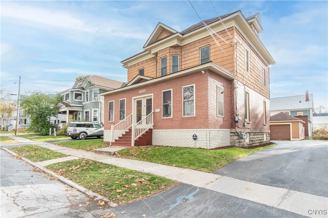1022 Boyd Street, Watertown City, New York 13601, Watertown City, New York 13601, 4 Bedrooms Bedrooms, 8 Rooms Rooms,2 BathroomsBathrooms,Residential,For Sale,1022 Boyd Street, Watertown City, New York 13601,0,S1651582