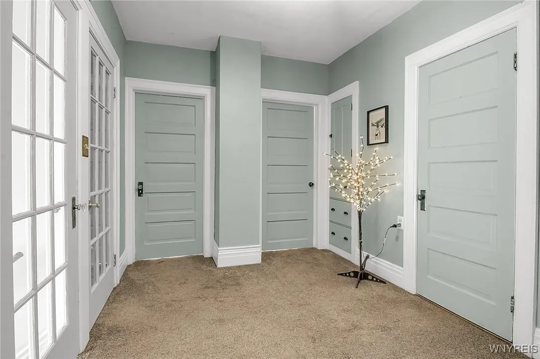 66 Highland Avenue, Hamburg, New York 14075, Hamburg, New York 14075, 4 Bedrooms Bedrooms, 9 Rooms Rooms,2 BathroomsBathrooms,Residential,For Sale,66 Highland Avenue, Hamburg, New York 14075,0,B1651542