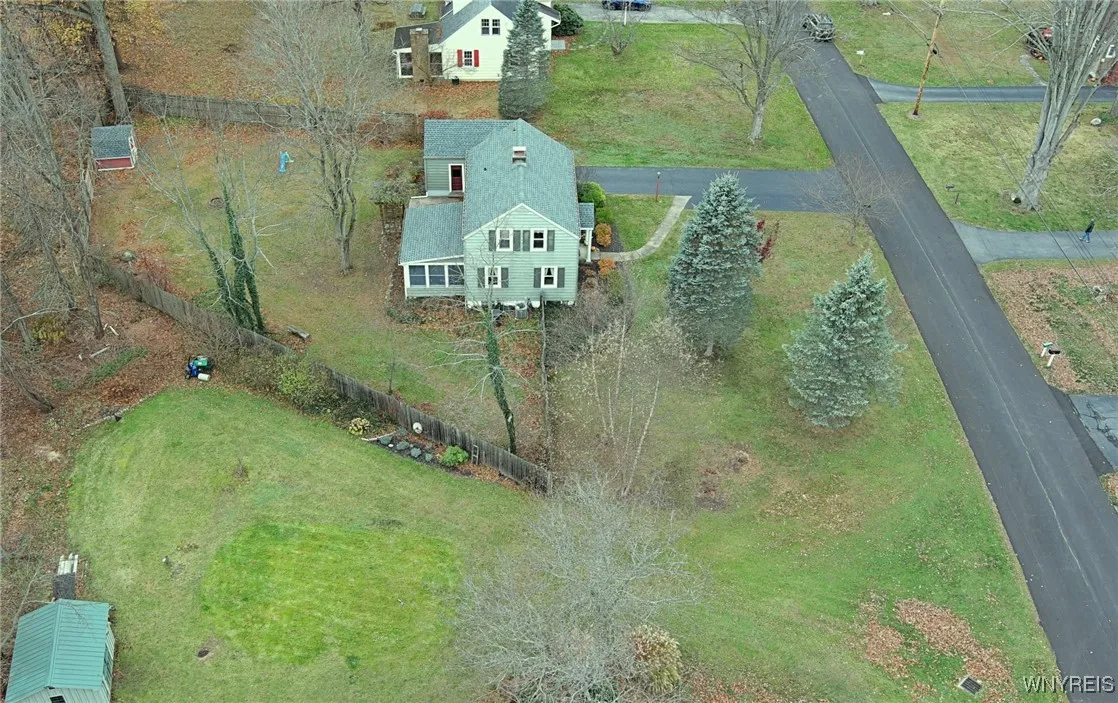 3685 South Hill Road, Hamburg, New York 14075, Hamburg, New York 14075, 3 Bedrooms Bedrooms, 8 Rooms Rooms,1 BathroomBathrooms,Residential,For Sale,3685 South Hill Road, Hamburg, New York 14075,0,B1651653
