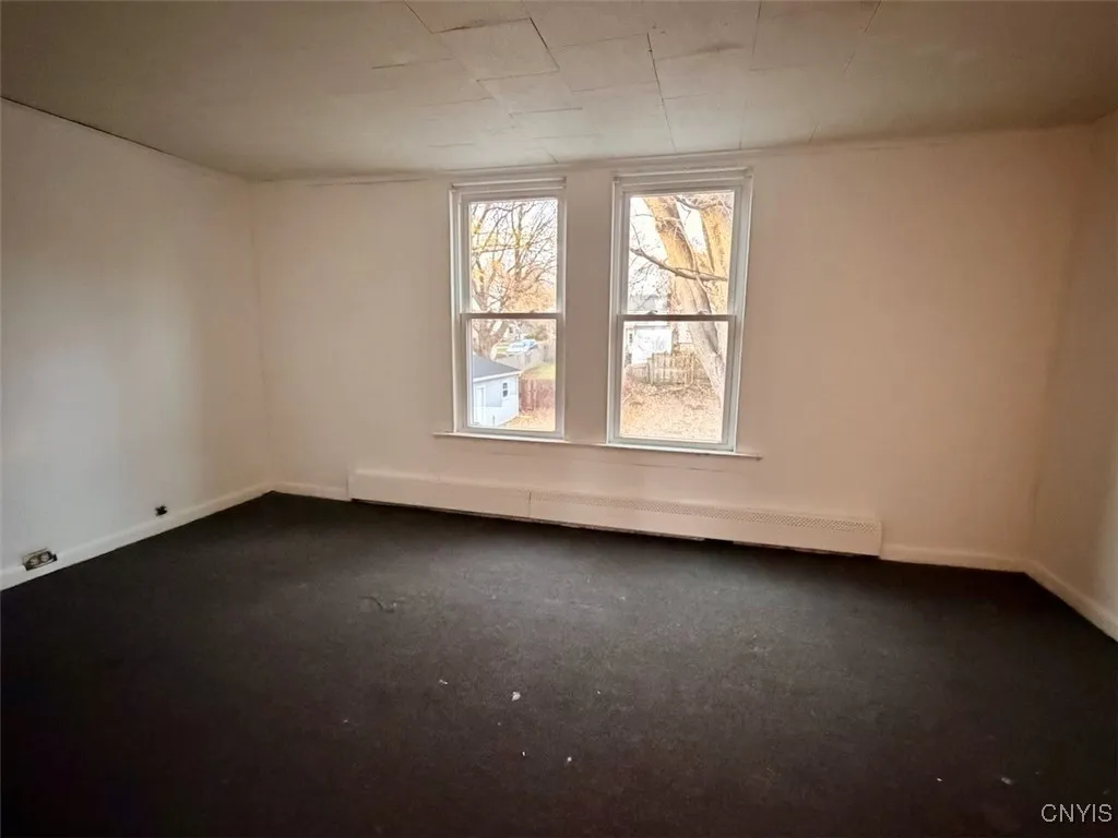 137 West Bridge Street, Oswego, New York 13126, Oswego, New York 13126, 4 Bedrooms Bedrooms, 6 Rooms Rooms,1 BathroomBathrooms,Residential,For Sale,137 West Bridge Street, Oswego, New York 13126,0,S1651689