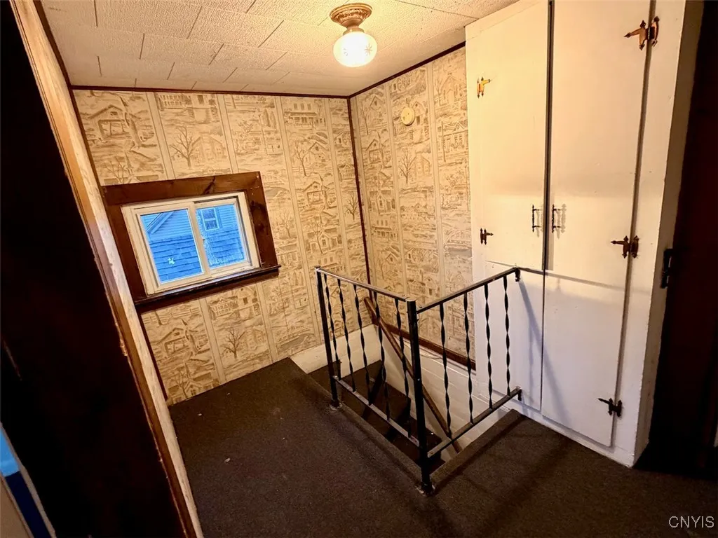 137 West Bridge Street, Oswego, New York 13126, Oswego, New York 13126, 4 Bedrooms Bedrooms, 6 Rooms Rooms,1 BathroomBathrooms,Residential,For Sale,137 West Bridge Street, Oswego, New York 13126,0,S1651689