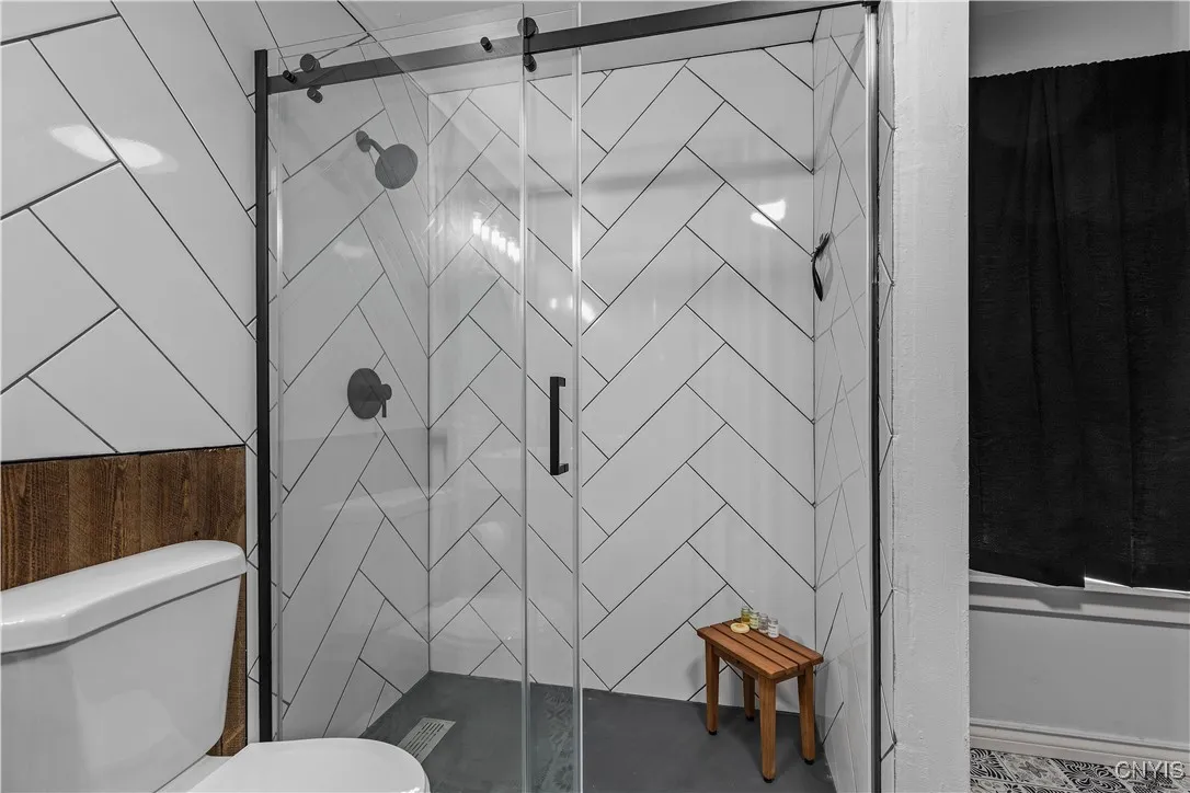 4 1st Street, Camillus, New York 13031, Camillus, New York 13031, 1 Bedroom Bedrooms, 3 Rooms Rooms,1 BathroomBathrooms,Residential Lease,For Rent,4 1st Street, Camillus, New York 13031,0,S1651506