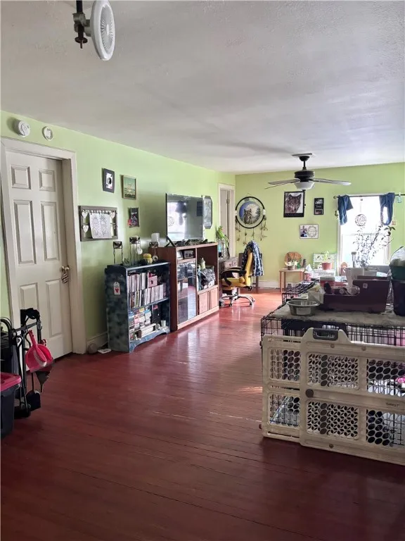 7870 North Main Street, Springwater, New York 1456, Springwater, New York 14560, 3 Bedrooms Bedrooms, 6 Rooms Rooms,1 BathroomBathrooms,Residential,For Sale,7870 North Main Street, Springwater, New York 1456,0,R1651501