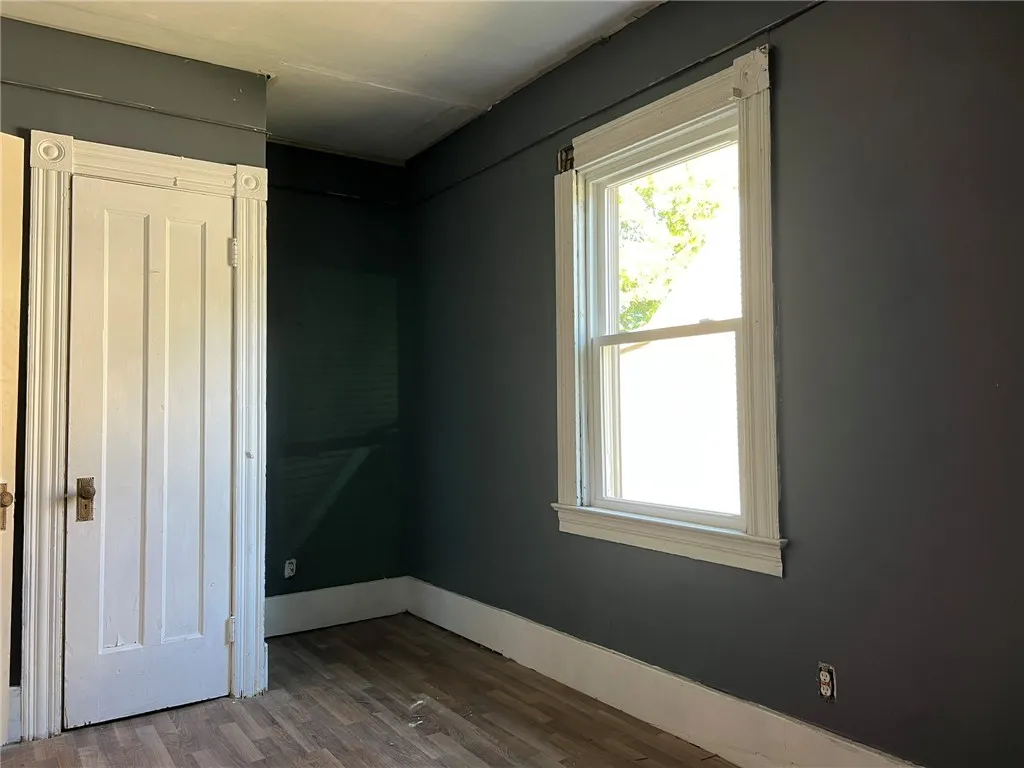 83 Warner Street, Rochester, New York 14606, Rochester, New York 14606, 4 Bedrooms Bedrooms, ,2 BathroomsBathrooms,Residential,For Sale,83 Warner Street, Rochester, New York 14606,0,R1651551