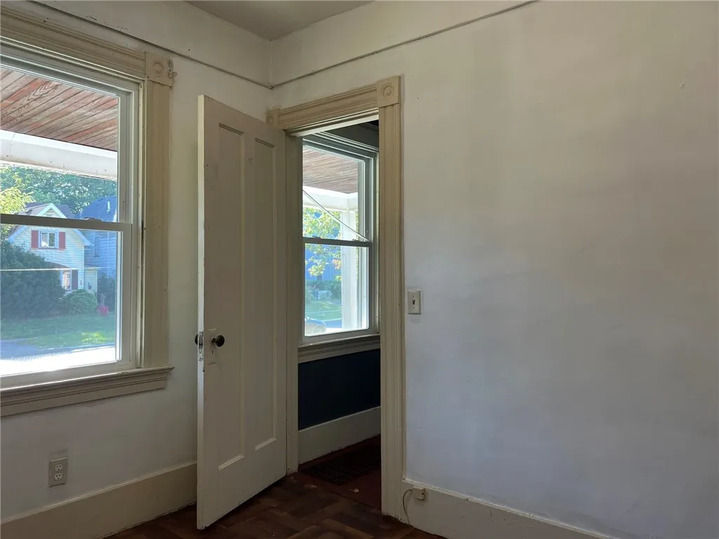 83 Warner Street, Rochester, New York 14606, Rochester, New York 14606, 4 Bedrooms Bedrooms, ,2 BathroomsBathrooms,Residential,For Sale,83 Warner Street, Rochester, New York 14606,0,R1651551