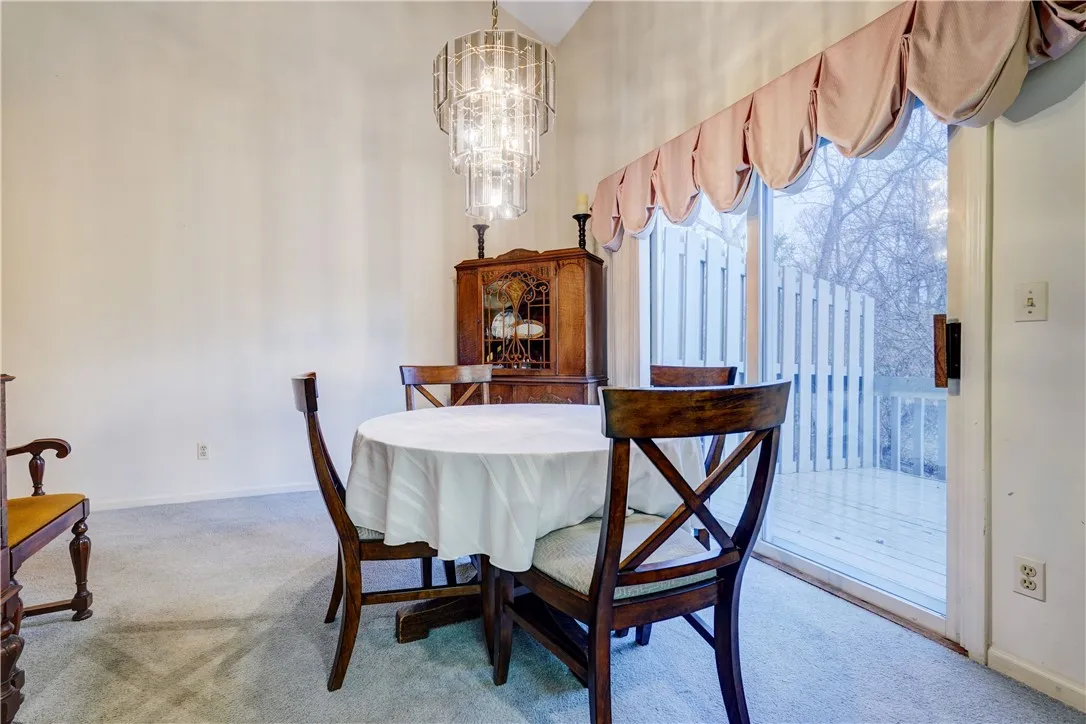 17 Chenin Run, Perinton, New York 14450, Perinton, New York 14450, 3 Bedrooms Bedrooms, 8 Rooms Rooms,2 BathroomsBathrooms,Residential,For Sale,17 Chenin Run, Perinton, New York 14450,0,R1651552
