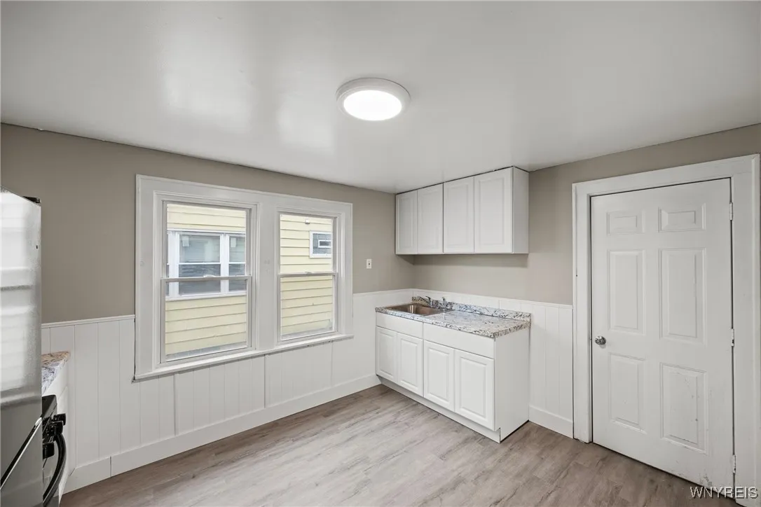 2615 Genesee Street, Cheektowaga, New York 14225, Cheektowaga, New York 14225, 2 Bedrooms Bedrooms, 5 Rooms Rooms,1 BathroomBathrooms,Residential Lease,For Rent,2615 Genesee Street, Cheektowaga, New York 14225,0,B1651680