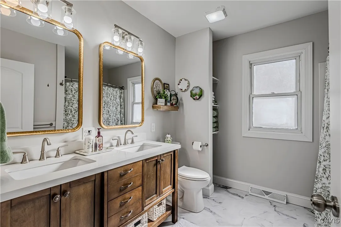 58 Ballantyne Brae, Utica, New York 13501, Utica, New York 13501, 4 Bedrooms Bedrooms, 8 Rooms Rooms,2 BathroomsBathrooms,Residential,For Sale,58 Ballantyne Brae, Utica, New York 13501,0,S1651567