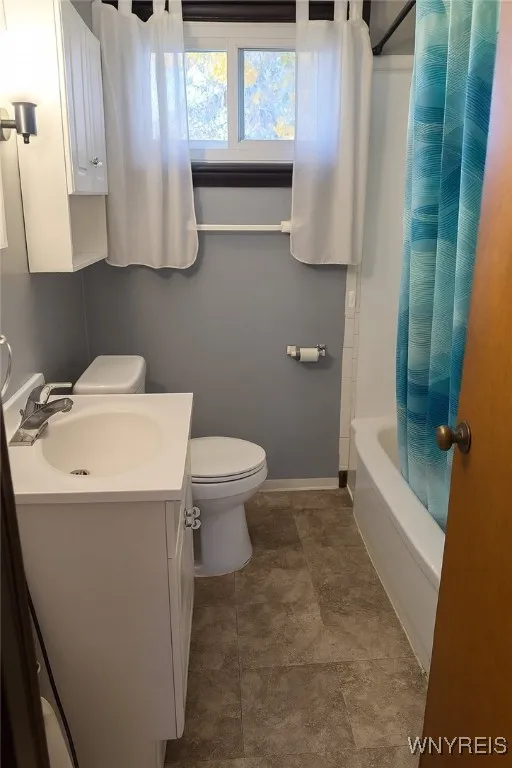 2650 Eggert Road, Tonawanda, New York 14150, Tonawanda, New York 14150, 3 Bedrooms Bedrooms, 5 Rooms Rooms,1 BathroomBathrooms,Residential Lease,For Rent,2650 Eggert Road, Tonawanda, New York 14150,0,B1651562
