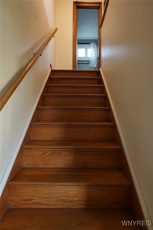 2650 Eggert Road, Tonawanda, New York 14150, Tonawanda, New York 14150, 3 Bedrooms Bedrooms, 5 Rooms Rooms,1 BathroomBathrooms,Residential Lease,For Rent,2650 Eggert Road, Tonawanda, New York 14150,0,B1651562