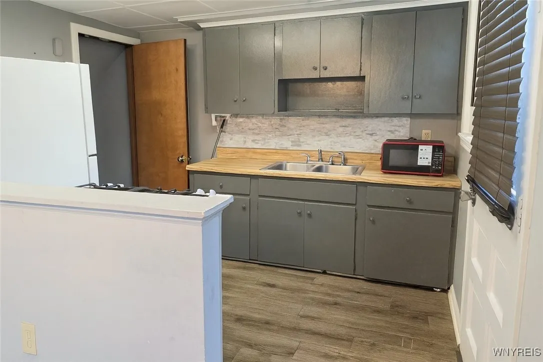 2650 Eggert Road, Tonawanda, New York 14150, Tonawanda, New York 14150, 3 Bedrooms Bedrooms, 5 Rooms Rooms,1 BathroomBathrooms,Residential Lease,For Rent,2650 Eggert Road, Tonawanda, New York 14150,0,B1651562