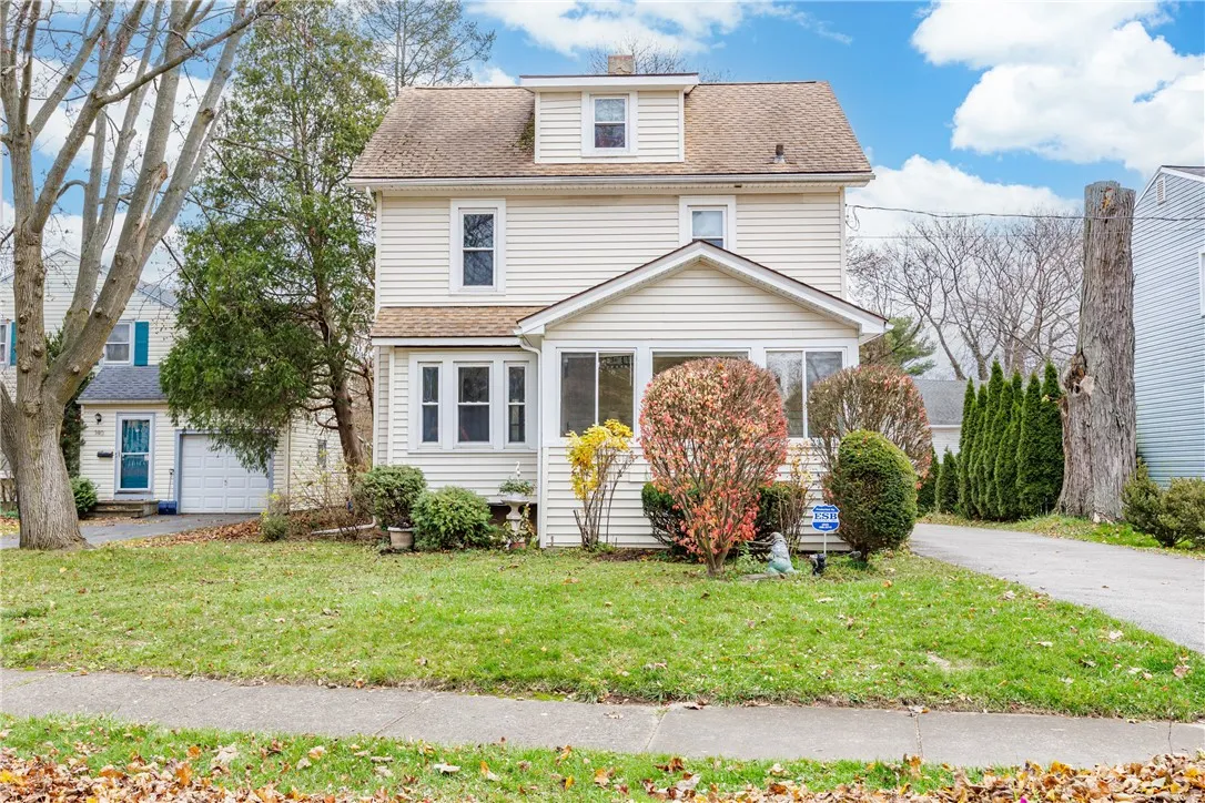 150 Meadow Drive, Brighton, New York 14618, Brighton, New York 14618, 3 Bedrooms Bedrooms, 7 Rooms Rooms,1 BathroomBathrooms,Residential,For Sale,150 Meadow Drive, Brighton, New York 14618,0,R1651266