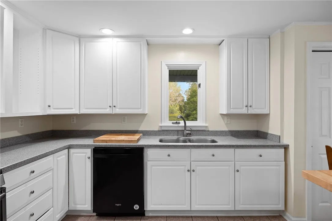 1744 State Route 5 And 20, Geneva Town, New York 1, Geneva Town, New York 14456, 9 Rooms Rooms,Commercial Sale,For Sale,1744 State Route 5 And 20, Geneva Town, New York 1,0,R1651698