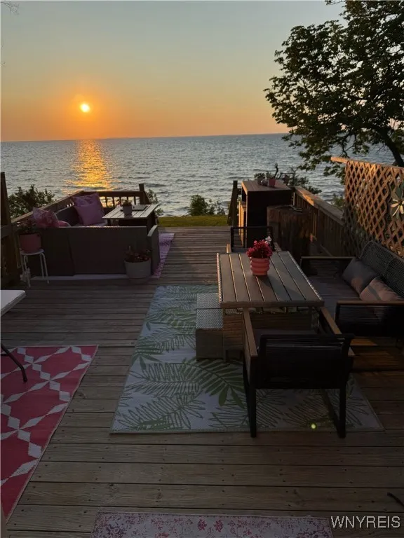 4890 Lakeshore, Hamburg, New York 14075, Hamburg, New York 14075, 1 Bedroom Bedrooms, 3 Rooms Rooms,1 BathroomBathrooms,Residential Lease,For Rent,4890 Lakeshore, Hamburg, New York 14075,0,B1650893