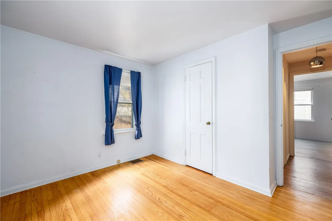 131 Langford Road, Rochester, New York 14615, Rochester, New York 14615, 2 Bedrooms Bedrooms, 4 Rooms Rooms,1 BathroomBathrooms,Residential,For Sale,131 Langford Road, Rochester, New York 14615,0,R1647505