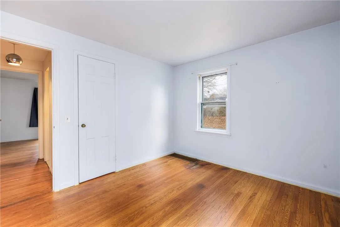 131 Langford Road, Rochester, New York 14615, Rochester, New York 14615, 2 Bedrooms Bedrooms, 4 Rooms Rooms,1 BathroomBathrooms,Residential,For Sale,131 Langford Road, Rochester, New York 14615,0,R1647505