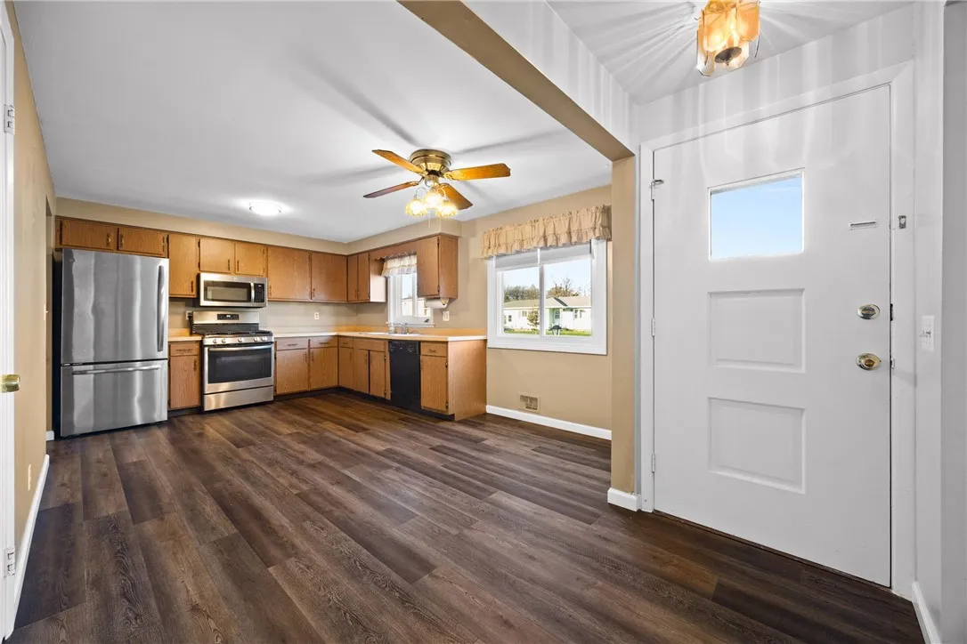 1145 Whitlock Road, Irondequoit, New York 14609, Irondequoit, New York 14609, 3 Bedrooms Bedrooms, 6 Rooms Rooms,1 BathroomBathrooms,Residential,For Sale,1145 Whitlock Road, Irondequoit, New York 14609,0,R1644569